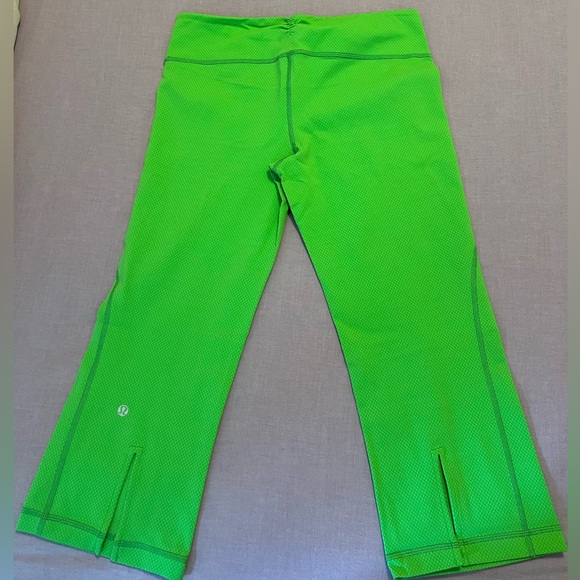 lululemon Crop Leggings - Picture 2 of 2